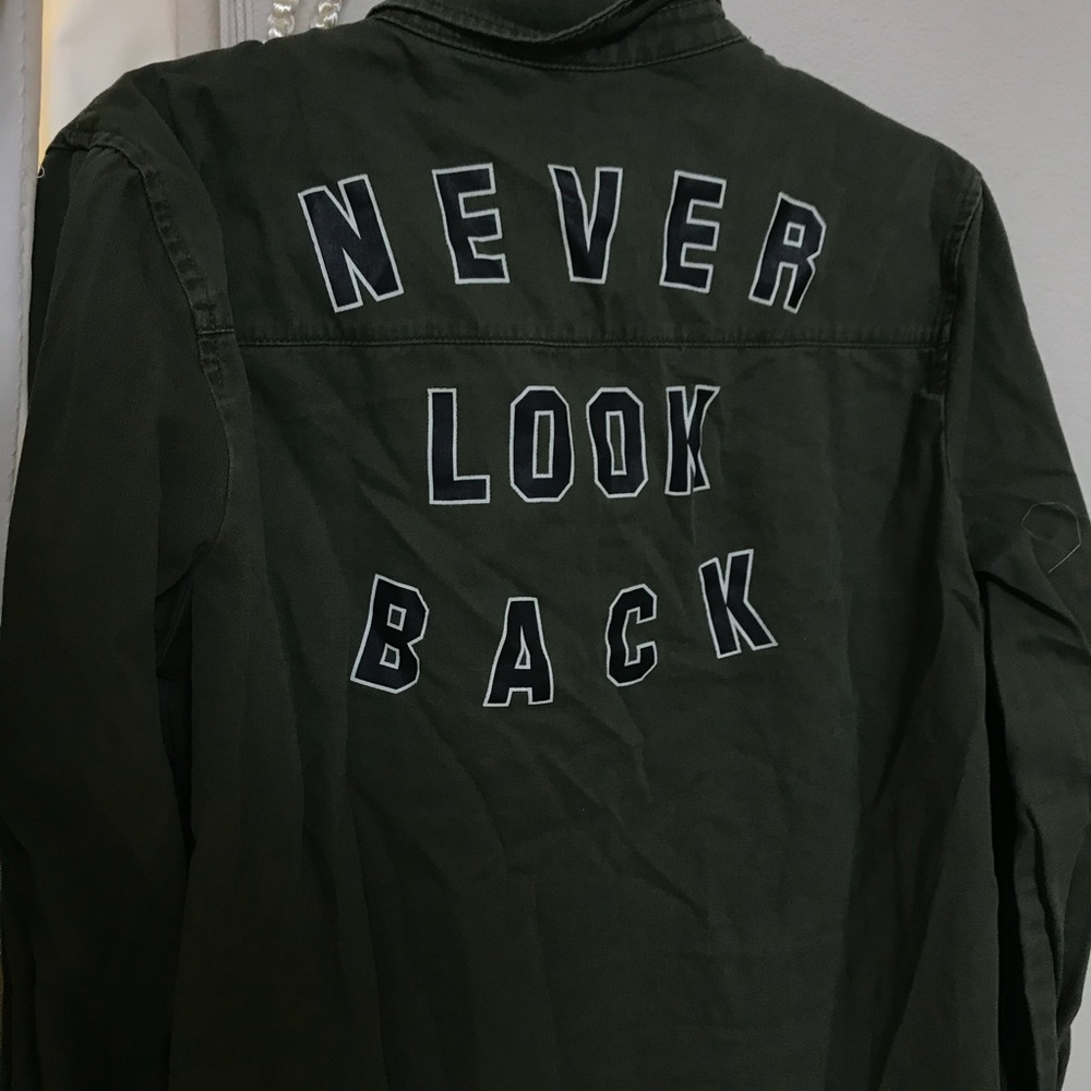 Button up jacket - Picture 3 of 5